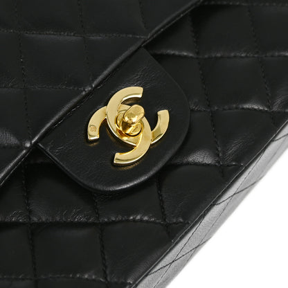 Chanel Flap Medium Classic Lambskin Black Shoulder Bag Style