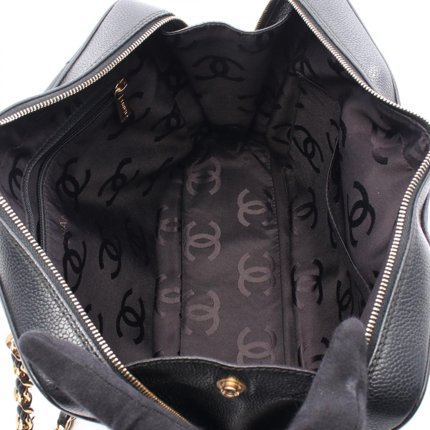 Chanel Luxury Shoulder Bag Style