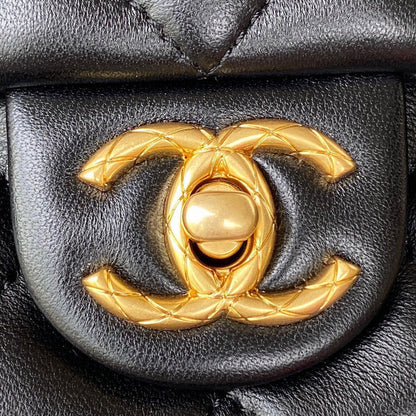 Chanel Luxury Handbag Style 114
