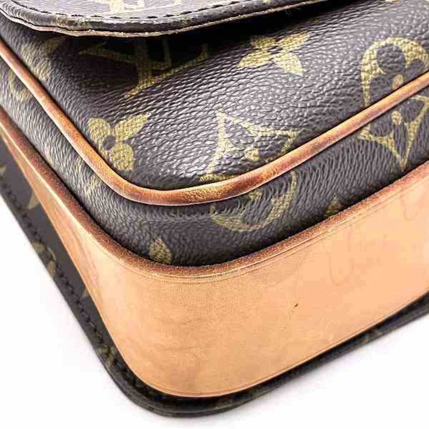 Louis Vuitton  Shoulder Bag
