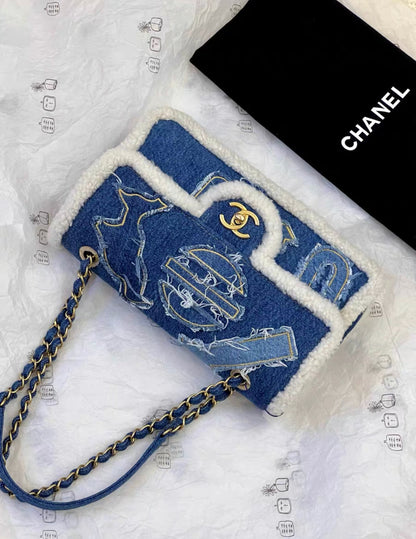 Chanel Classic Flap Gold Shoulder Bag Gold