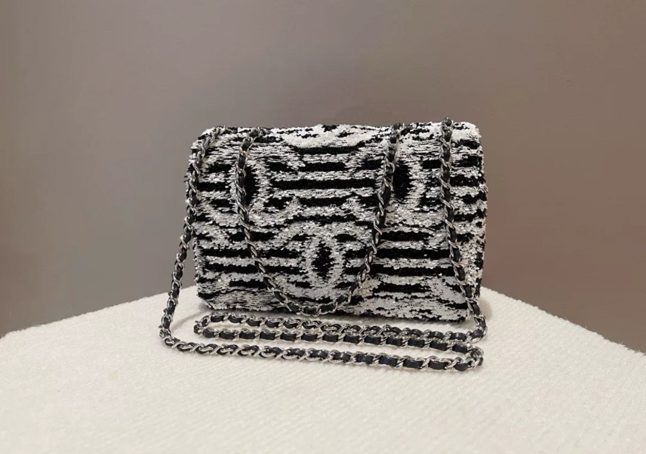 Chanel Luxury Leather Black Shoulder Bag