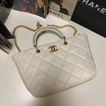 Chanel Luxury Handbag Style 35