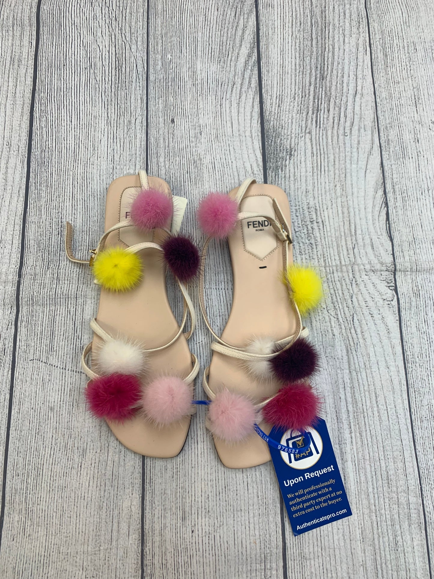 Sandals Designer By Fendi Size: 7.5