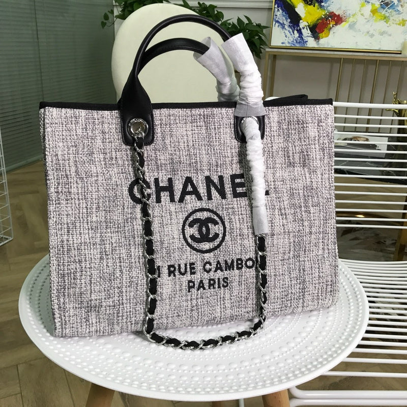 Chanel Luxury Handbag Style 550