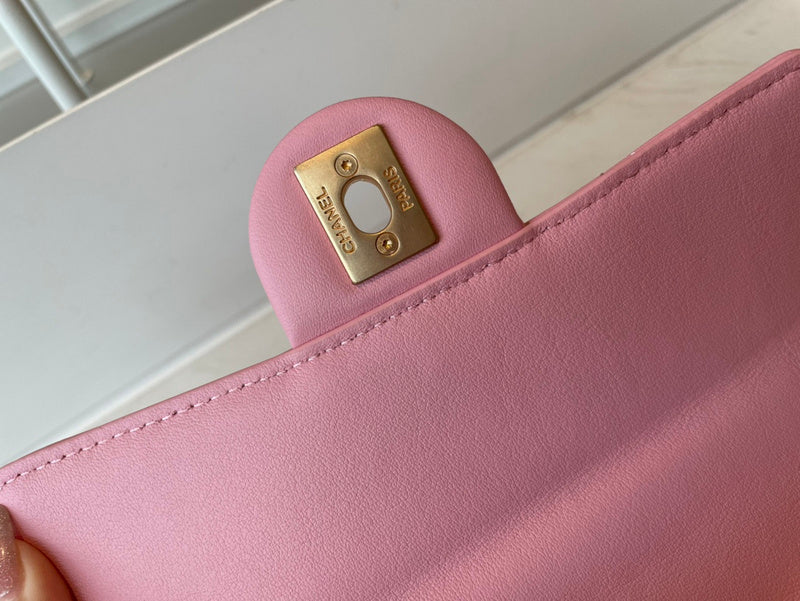 Chanel Luxury Handbag Style 651