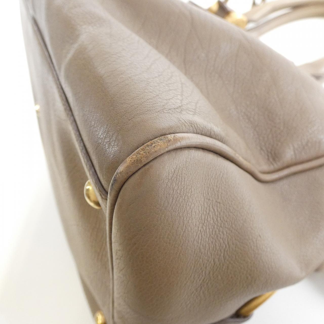 Yves Saint Laurent Weekly M Leather Boston Bag