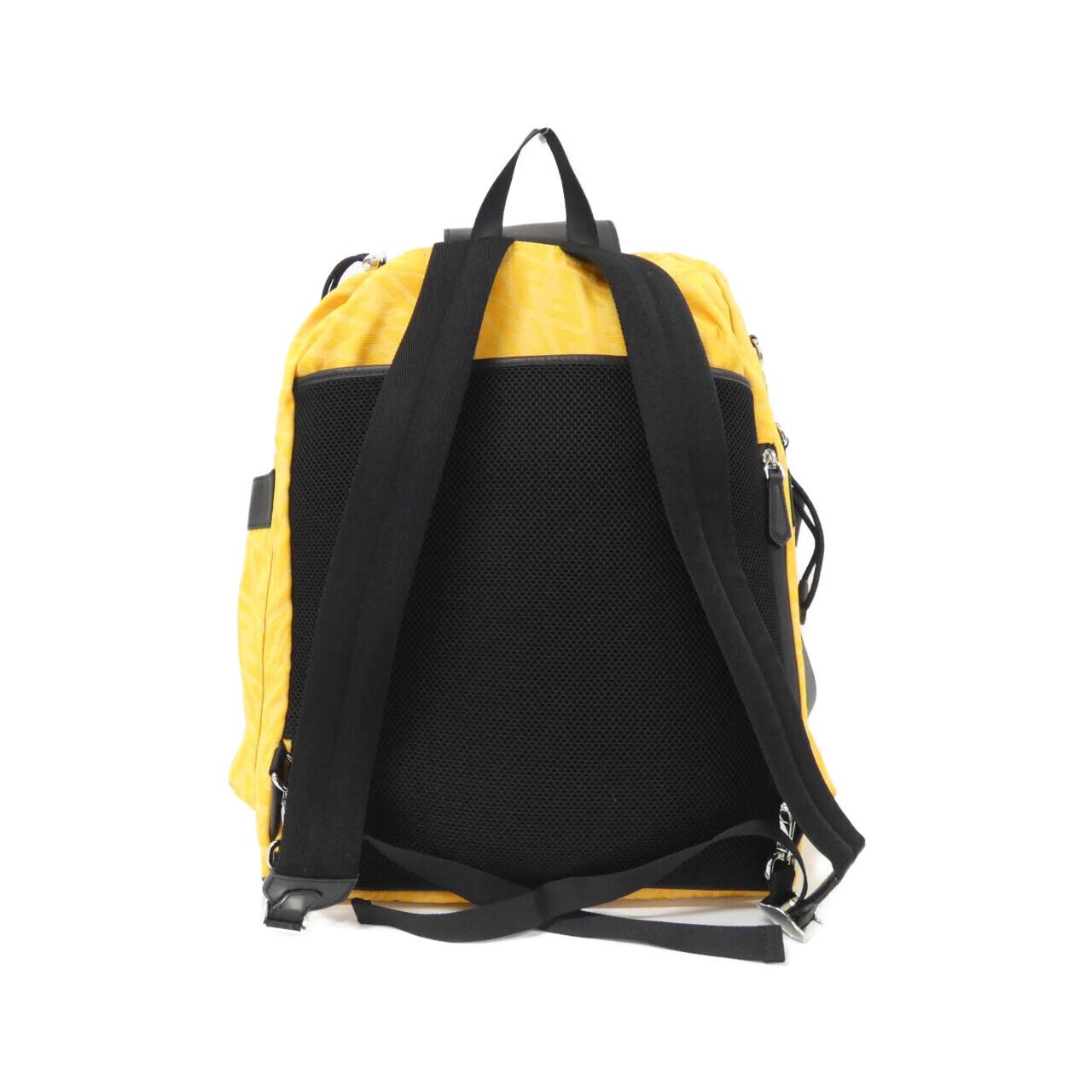 Fendi Peekaboo Iseeu Small Leather Shoulder Bag