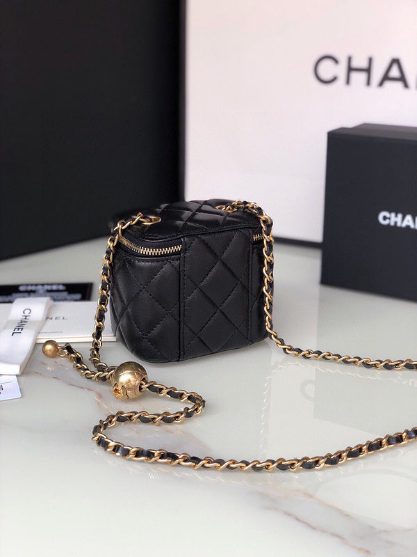 Chanel Luxury Handbag Style 139