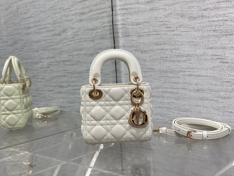 Chanel Luxury Handbag Style 351