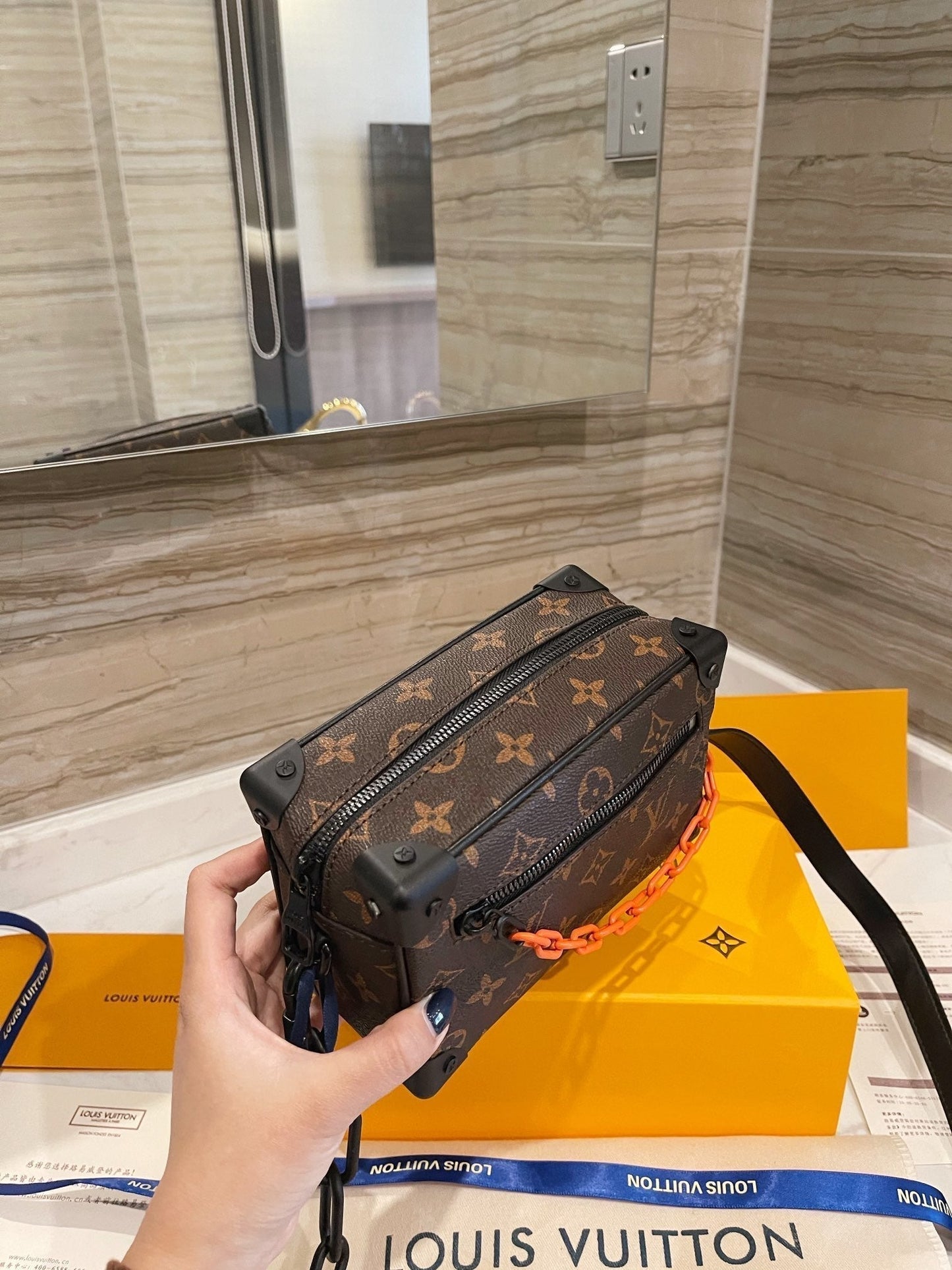 Designer Handbags Louis Vuitton 087