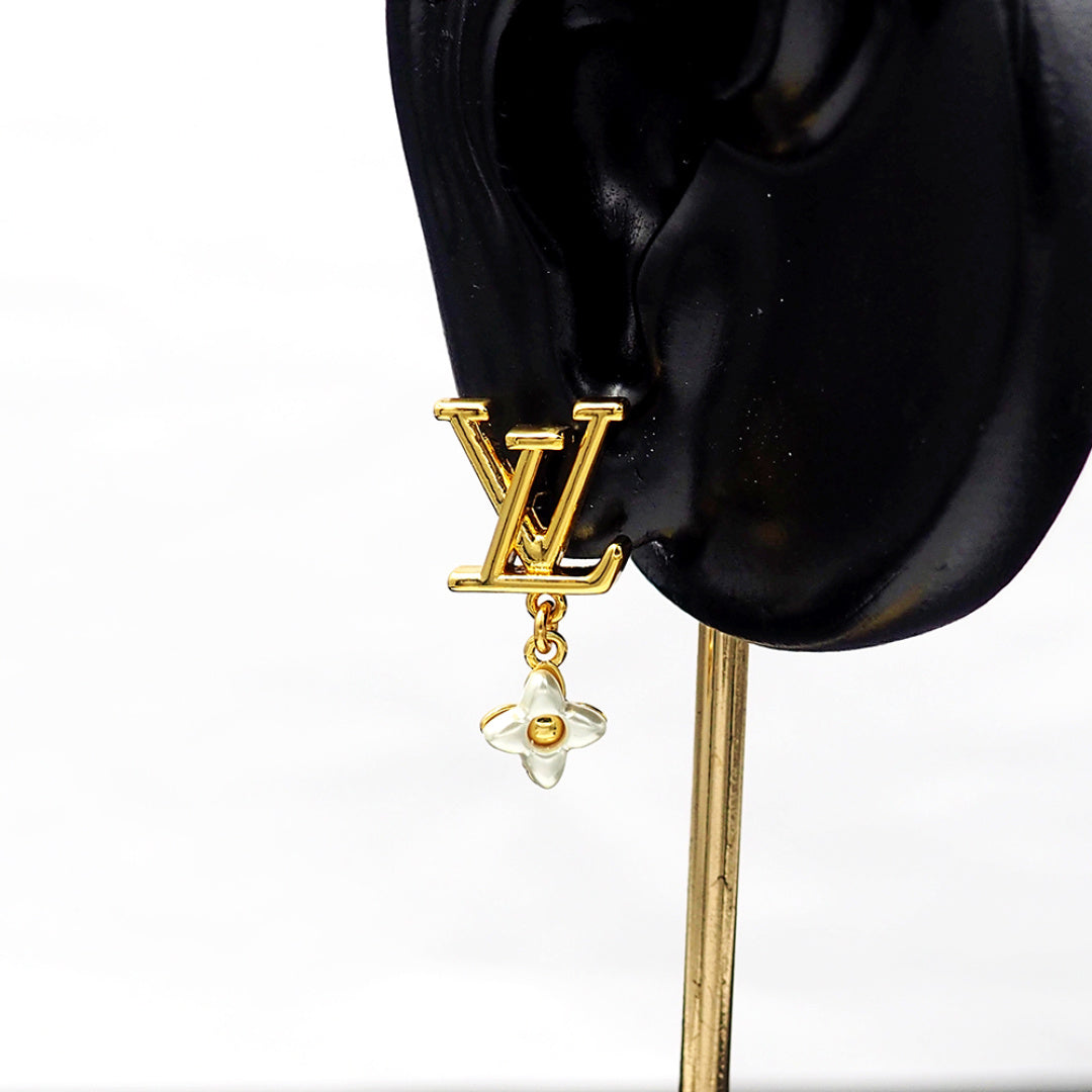 High-Quality Stud Earrings-4