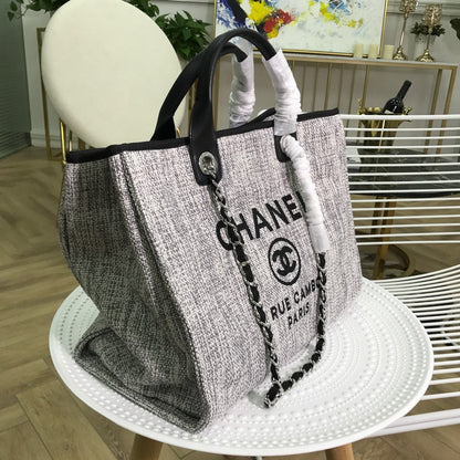 Chanel Luxury Handbag Style 550