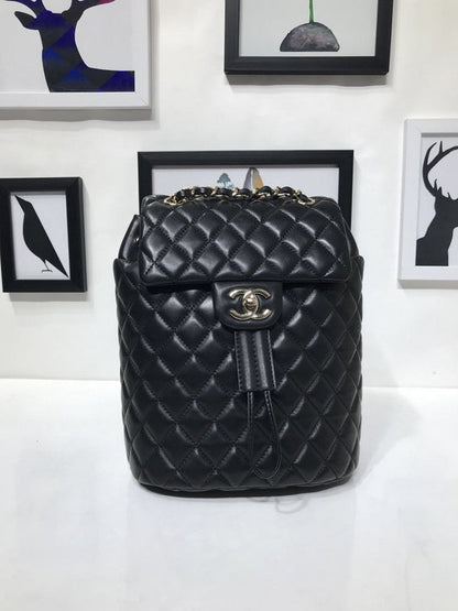 Chanel Luxury Handbag Style 389