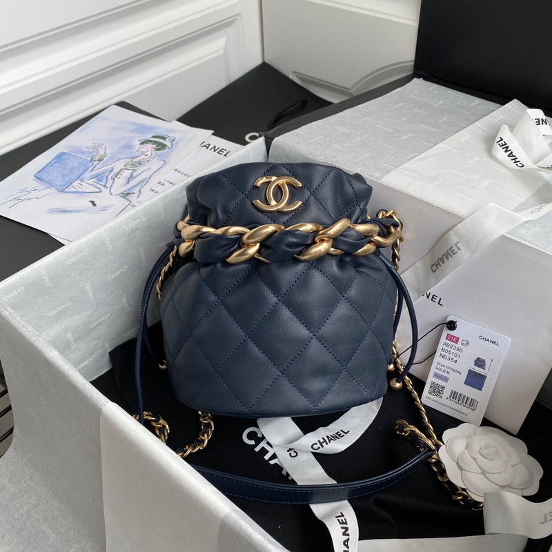 Chanel Luxury Handbag Style 648