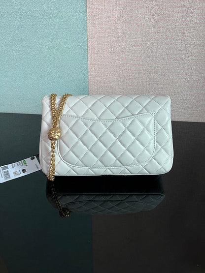 Chanel Luxury Handbag Style 75