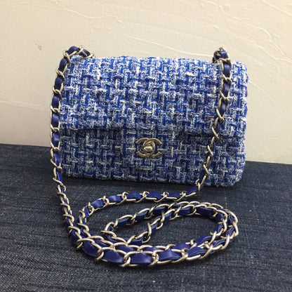 Chanel Luxury Handbag Style 54