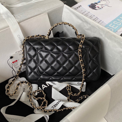 Chanel Luxury Handbag Style 319