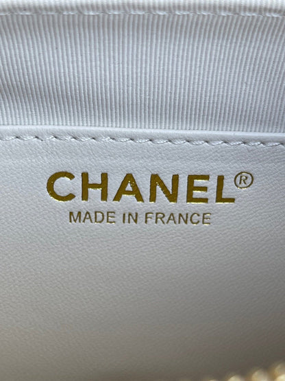 Chanel Luxury Handbag Style 386
