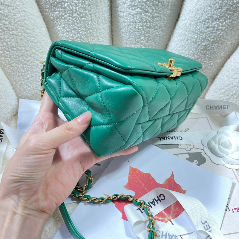 Chanel Luxury Handbag Style 426