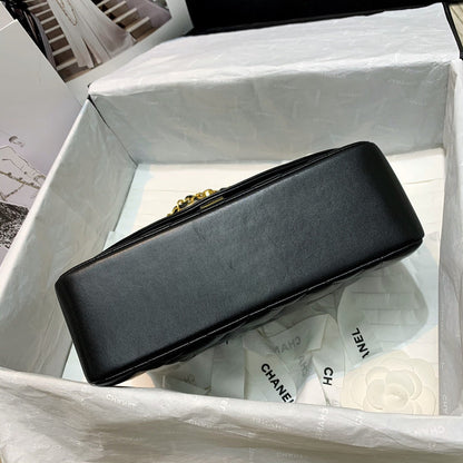 Chanel Luxury Handbag Style 619