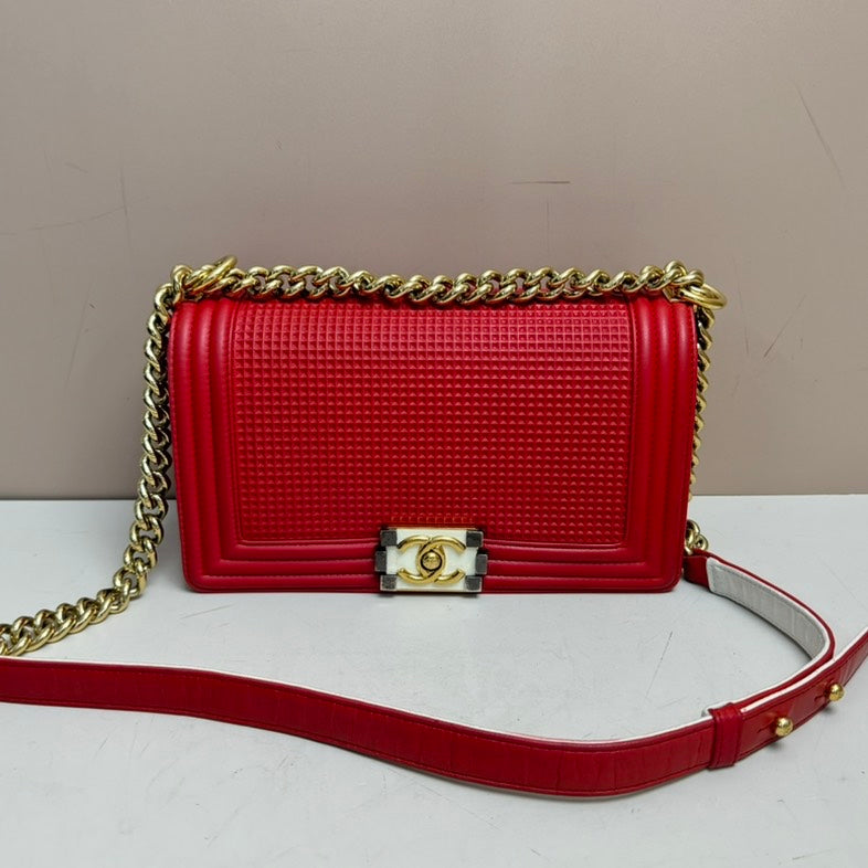 Chanel Boy Medium Lambskin Red Shoulder Bag Style