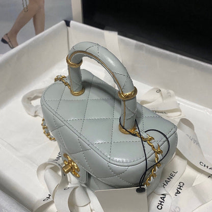 Chanel Luxury Handbag Style 193