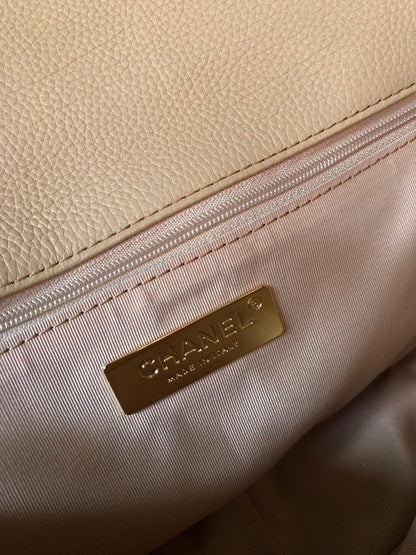 Chanel Luxury Handbag Style 610