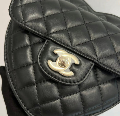 Chanel Heart Bag Ss22 Large Size In Black