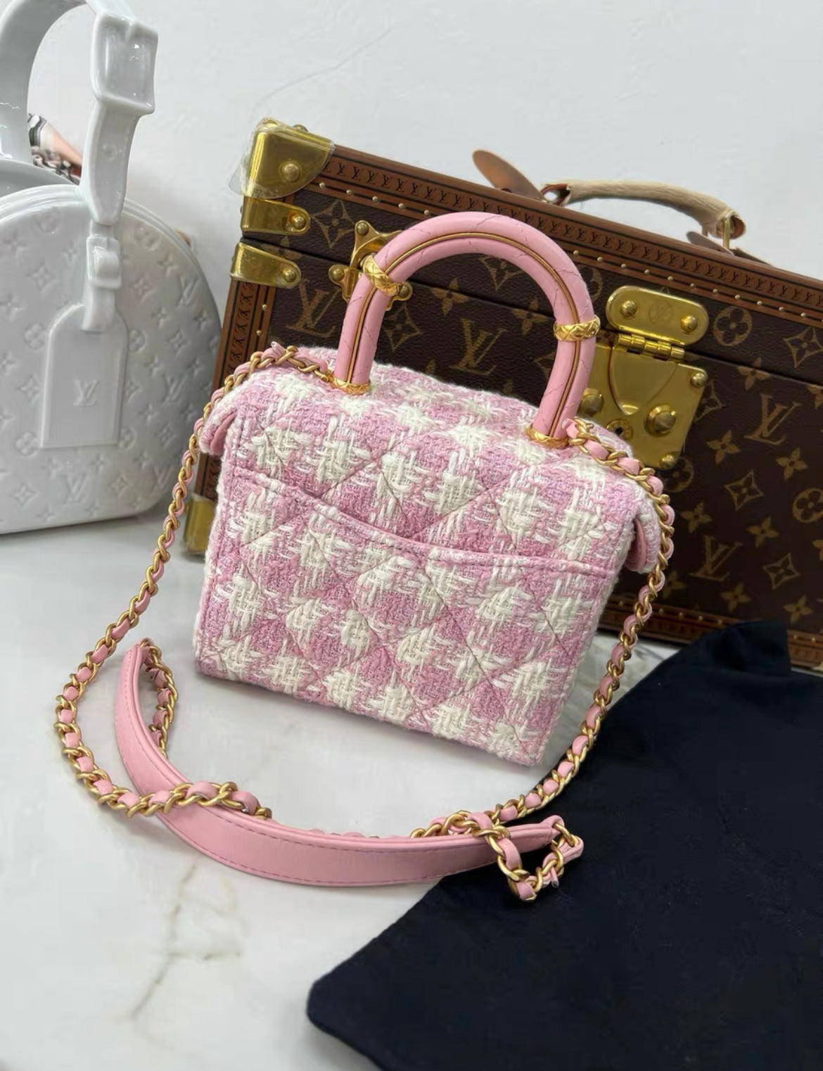 Chanel 23S Top Handle Bag In Pink Tweed Houndstooth Gold Hardware