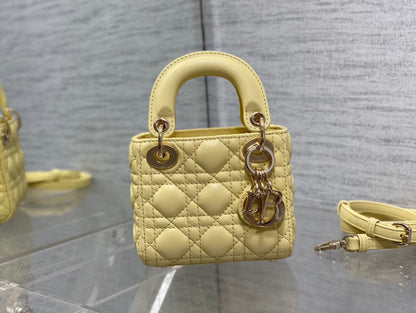 Chanel Luxury Handbag Style 360