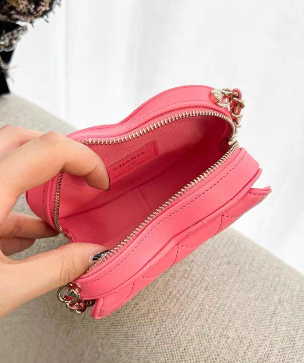 Chanel Chanel 22 Pink Shoulder Bag