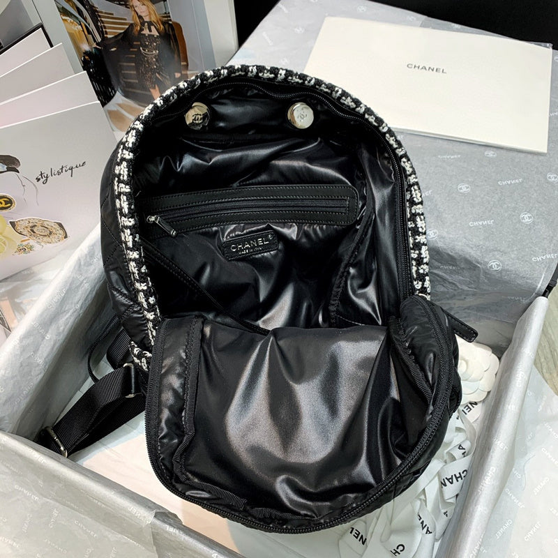 Chanel Luxury Handbag Style 392