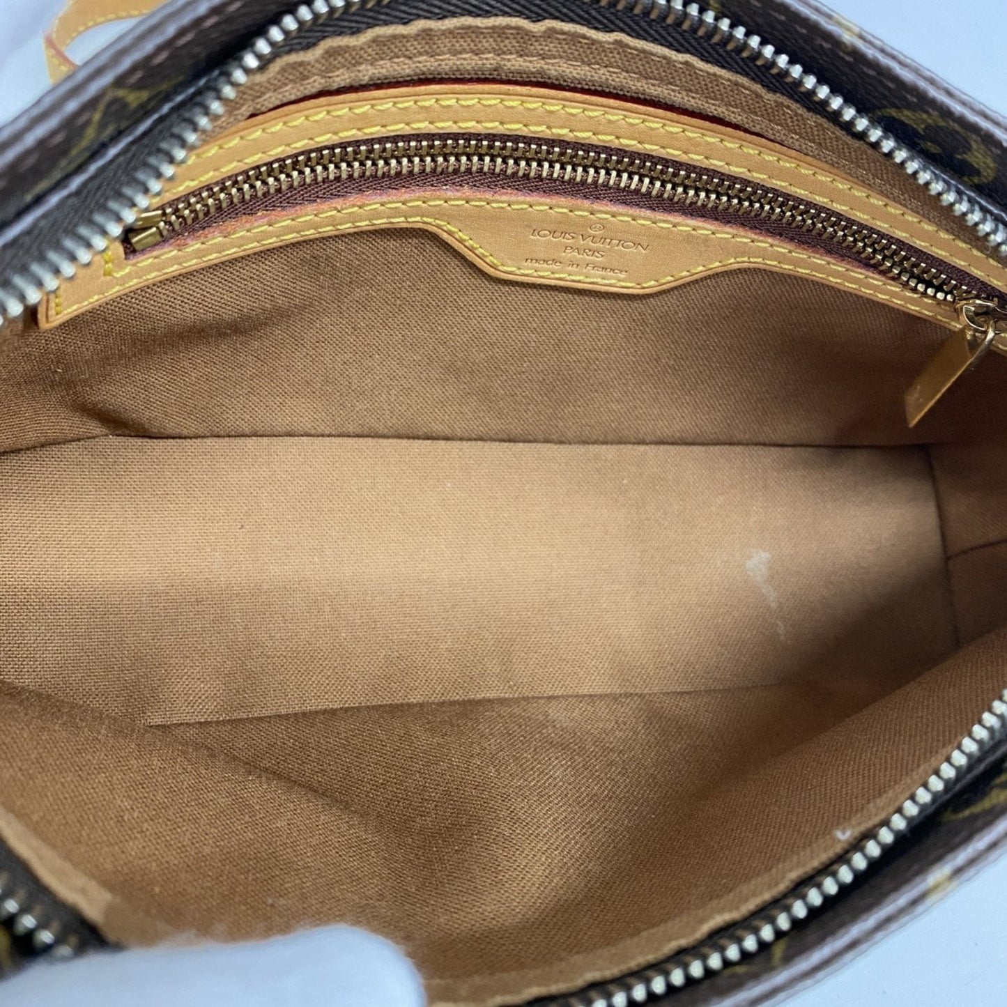 Louis Vuitton  Shoulder Bag