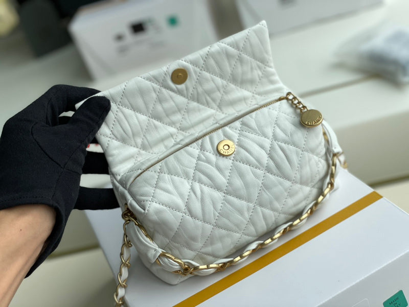 Chanel Luxury Handbag Style 620