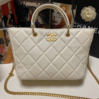 Chanel Luxury Handbag Style 35