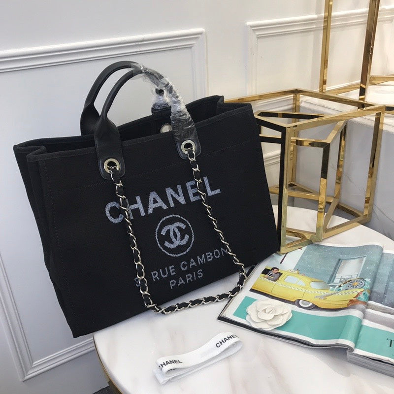 Chanel Luxury Handbag Style 549