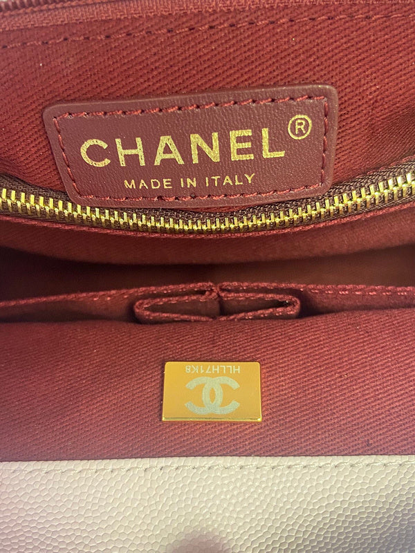 Chanel Luxury Handbag Style 379