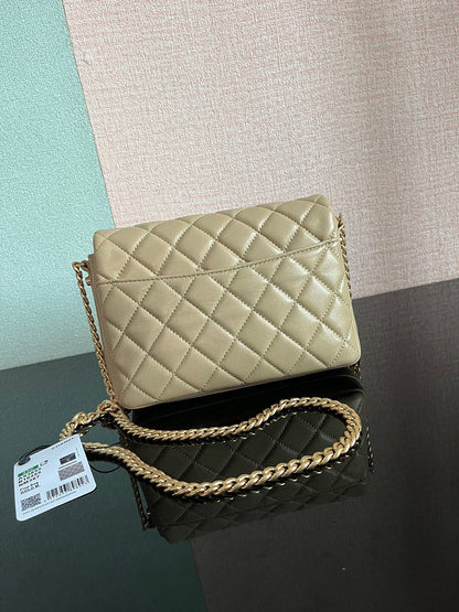 Chanel Luxury Handbag Style 52