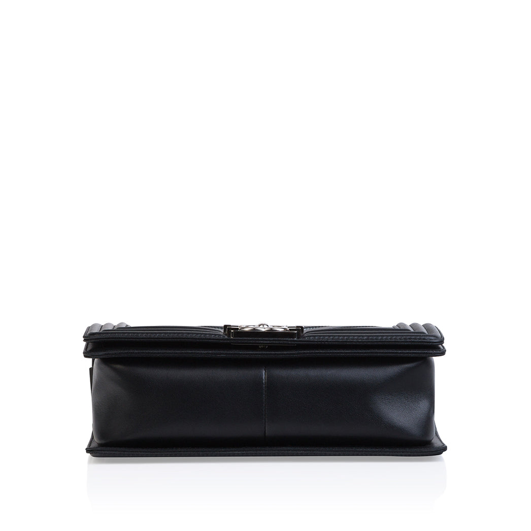 Chanel Boy Bag Lambskin Black Shoulder Bag Style 69