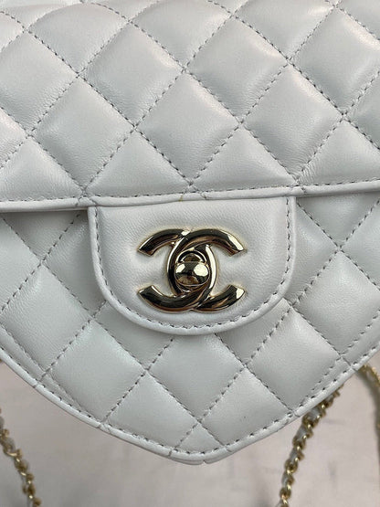 Chanel Luxury Handbag Style 201