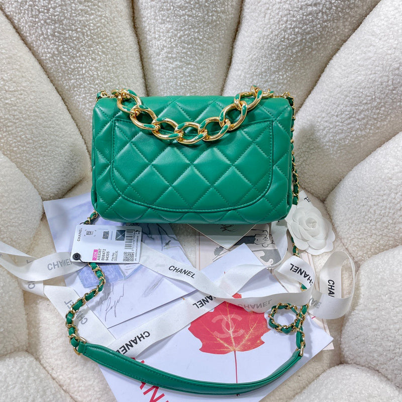 Chanel Luxury Handbag Style 421