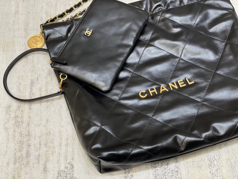 Chanel Luxury Handbag Style 302
