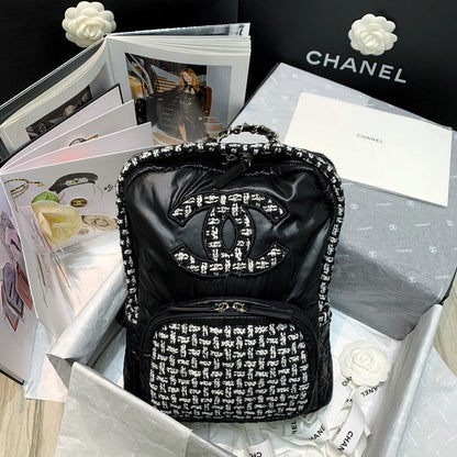 Chanel Luxury Handbag Style 392