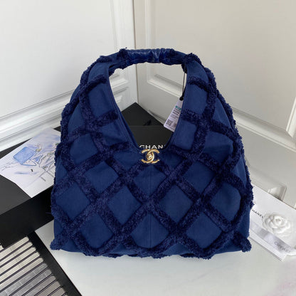Chanel Luxury Handbag Style 584