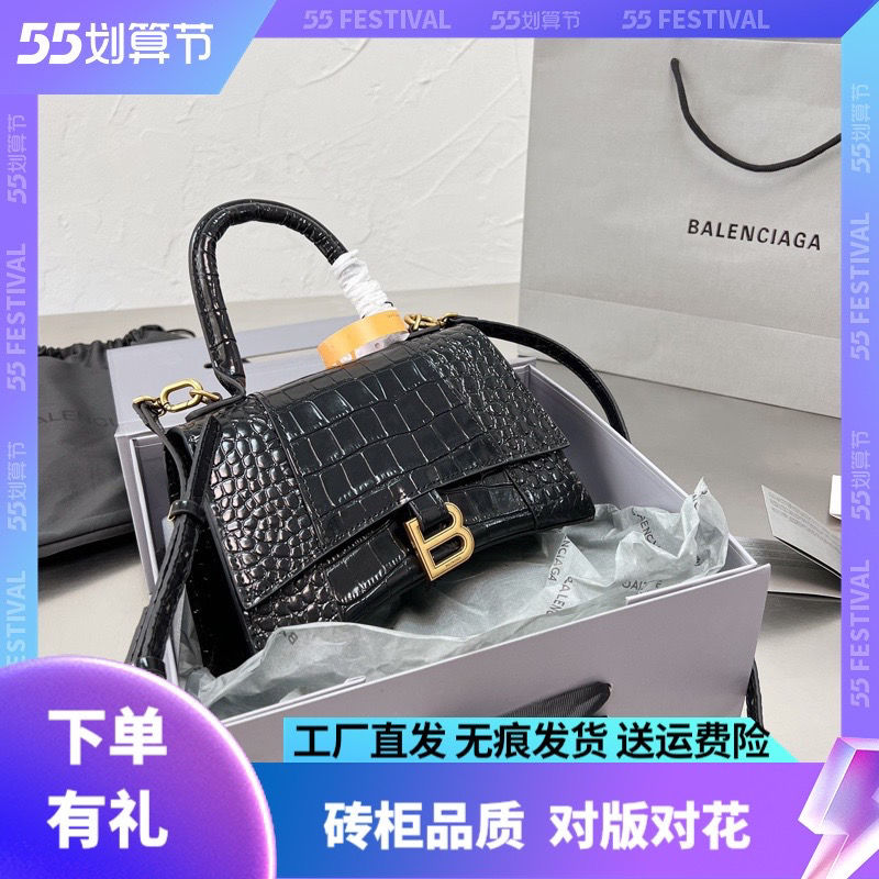 2022 new leather portable shoulder messenger bag
