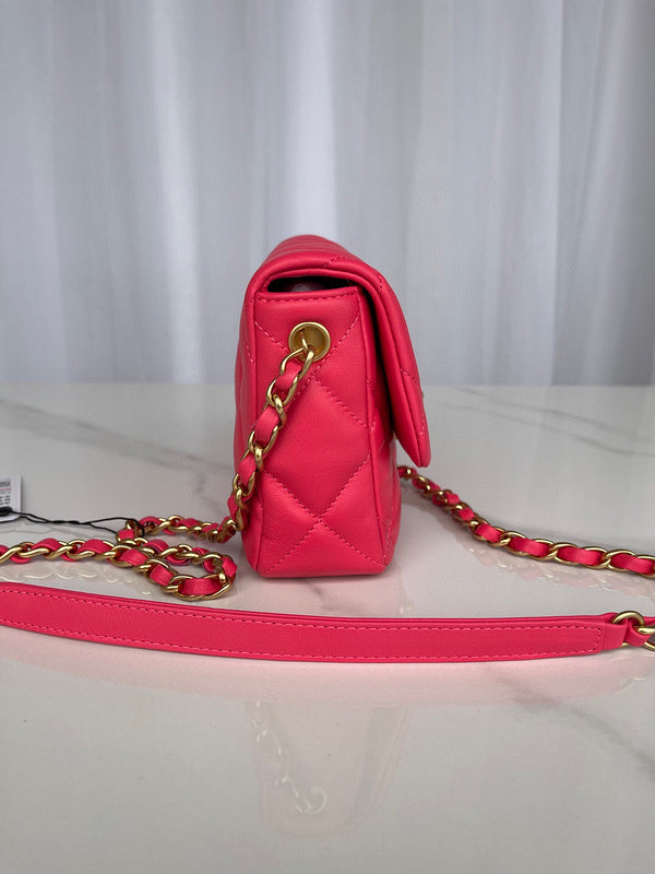 Chanel Luxury Handbag Style 126