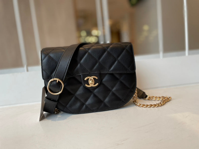 Chanel Luxury Handbag Style 616