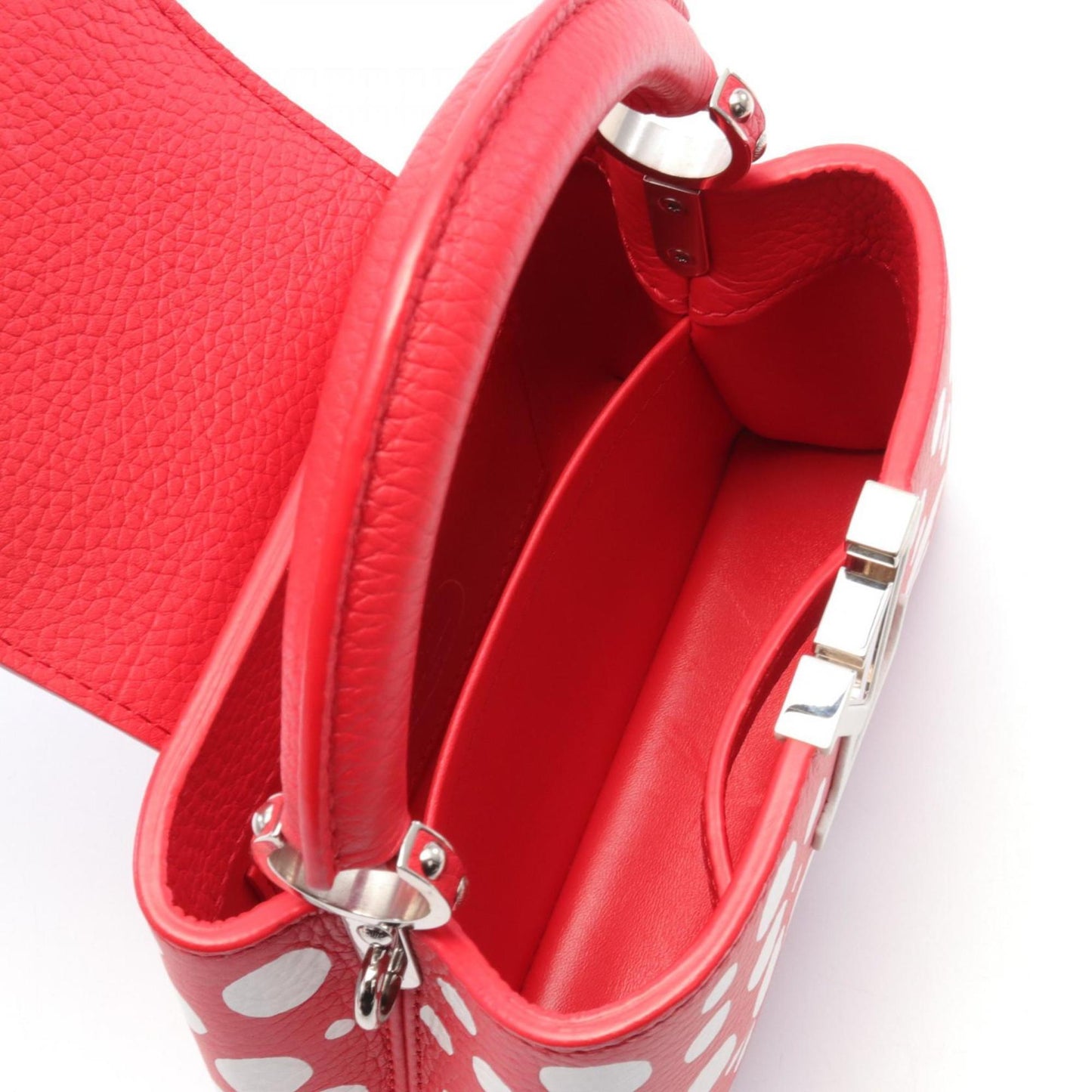 Louis Vuitton  Color  Leather Handbag