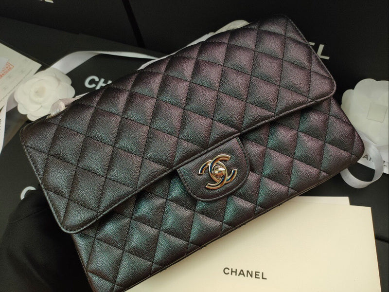 Chanel Luxury Handbag Style 230